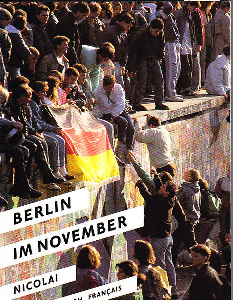 Berlin im November. Bildband (schwarz/weiß) mit Texten in Deutsch, Englisch und Französisch
